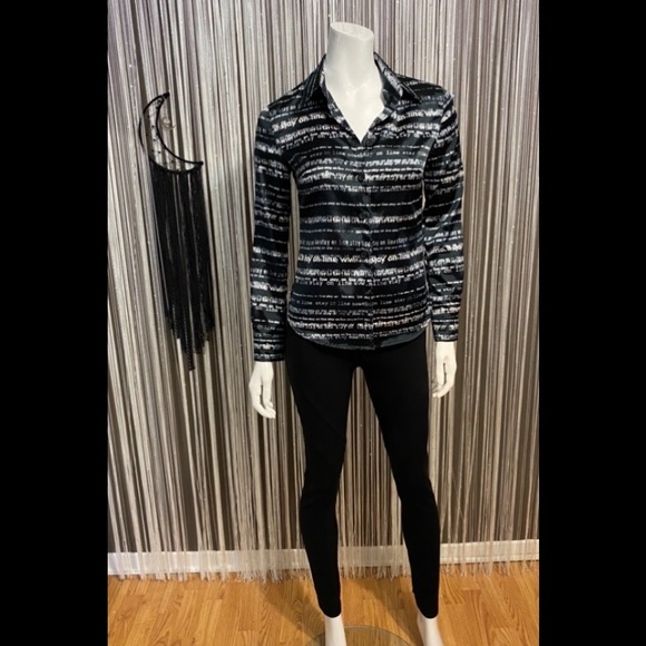 🔻SALE🔻MOSCHINO🔹NEW CONDITION - Picture 2 of 9